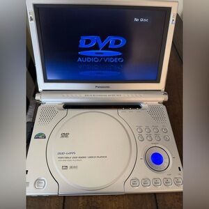 Panasonic Portable DVD Audio/Video Player 
DVD-LA95-tested